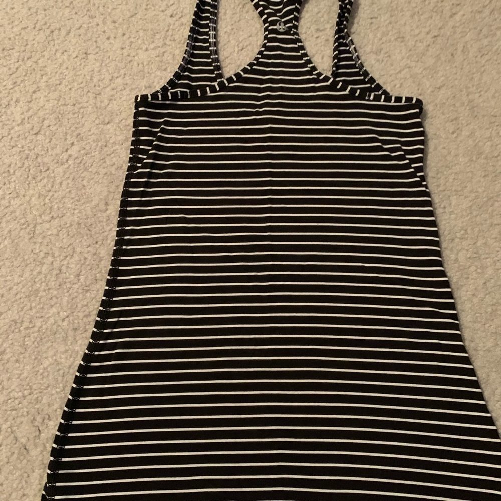 Lulu lemon top